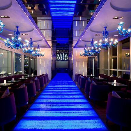 Crowne Plaza Hong Kong Causeway Bay By Ihg Hotel Restaurant photo
