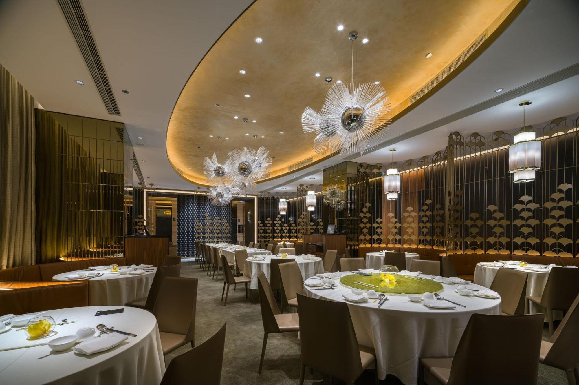 Crowne Plaza Hong Kong Causeway Bay By Ihg Hotel Exterior photo