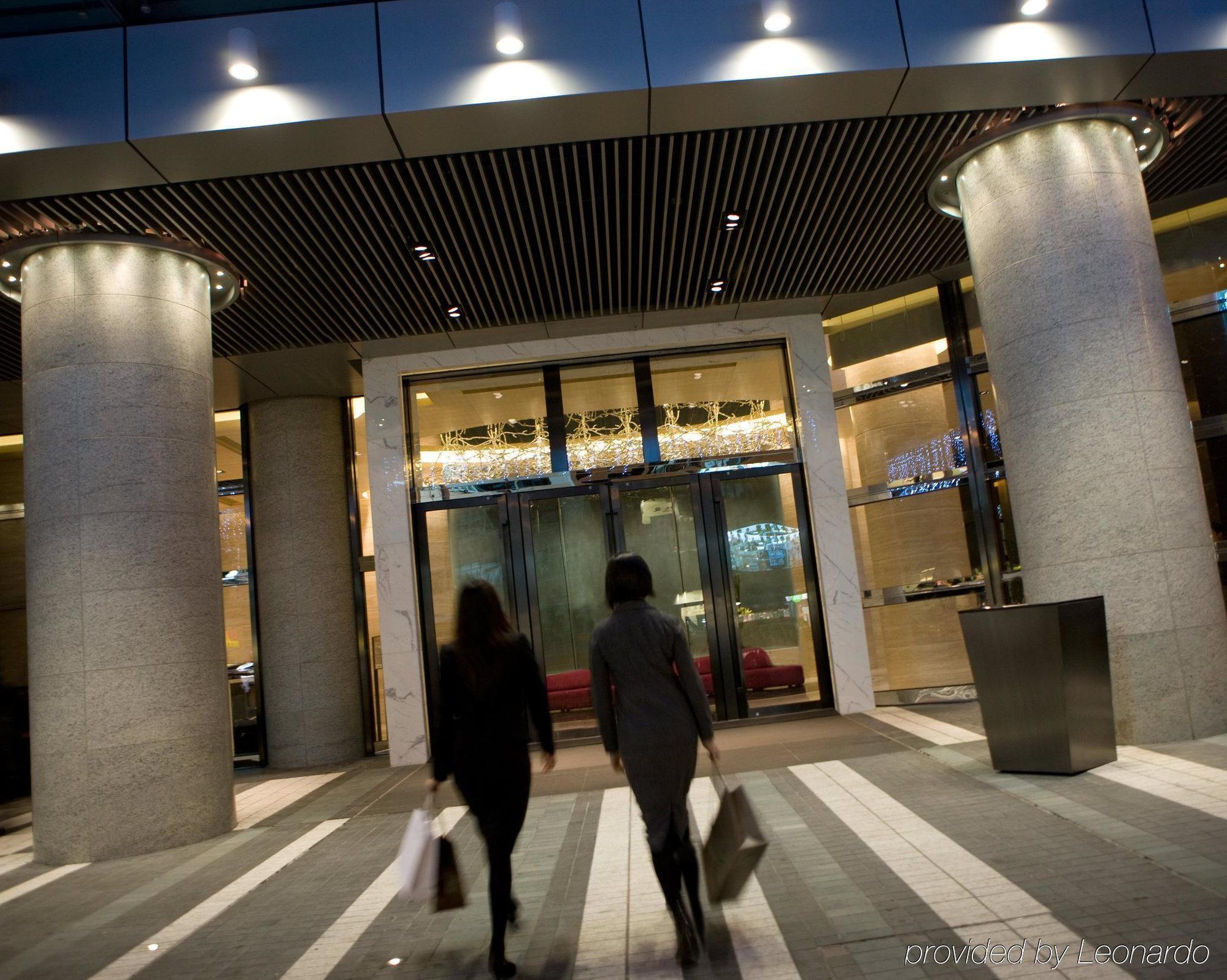 Crowne Plaza Hong Kong Causeway Bay By Ihg Hotel Exterior photo